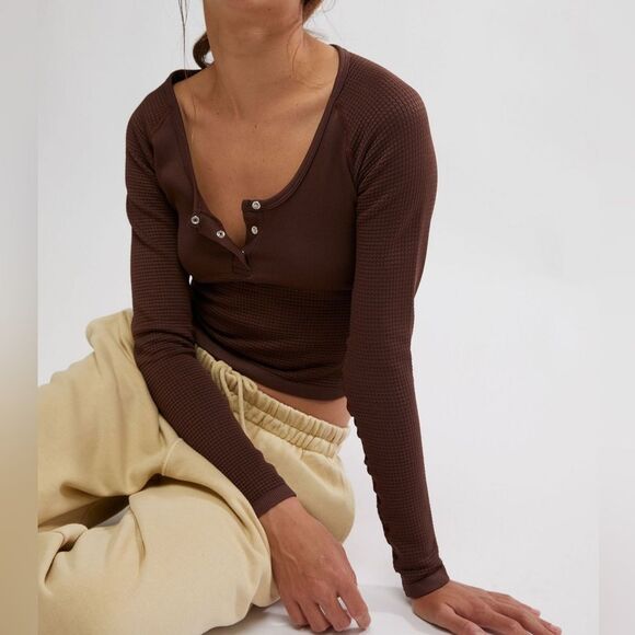 FP Movement Bail Out Crop Thermal Knit Top Size M/L NWT - Picture 1 of 7